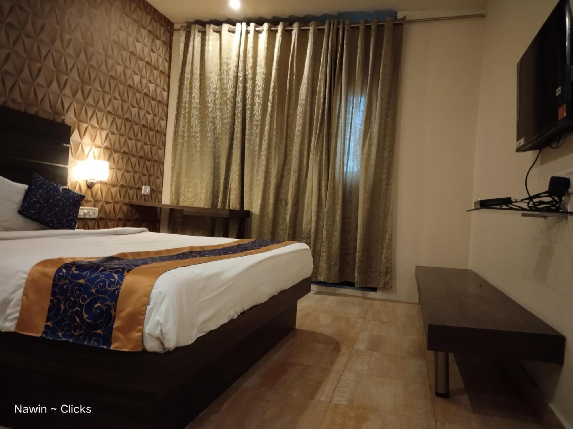 Redfox Hotel- Aminjikarai Chennai Exterior foto